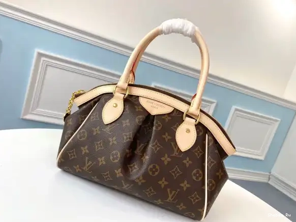 LOUIS VUITTON TIVOLI 0525